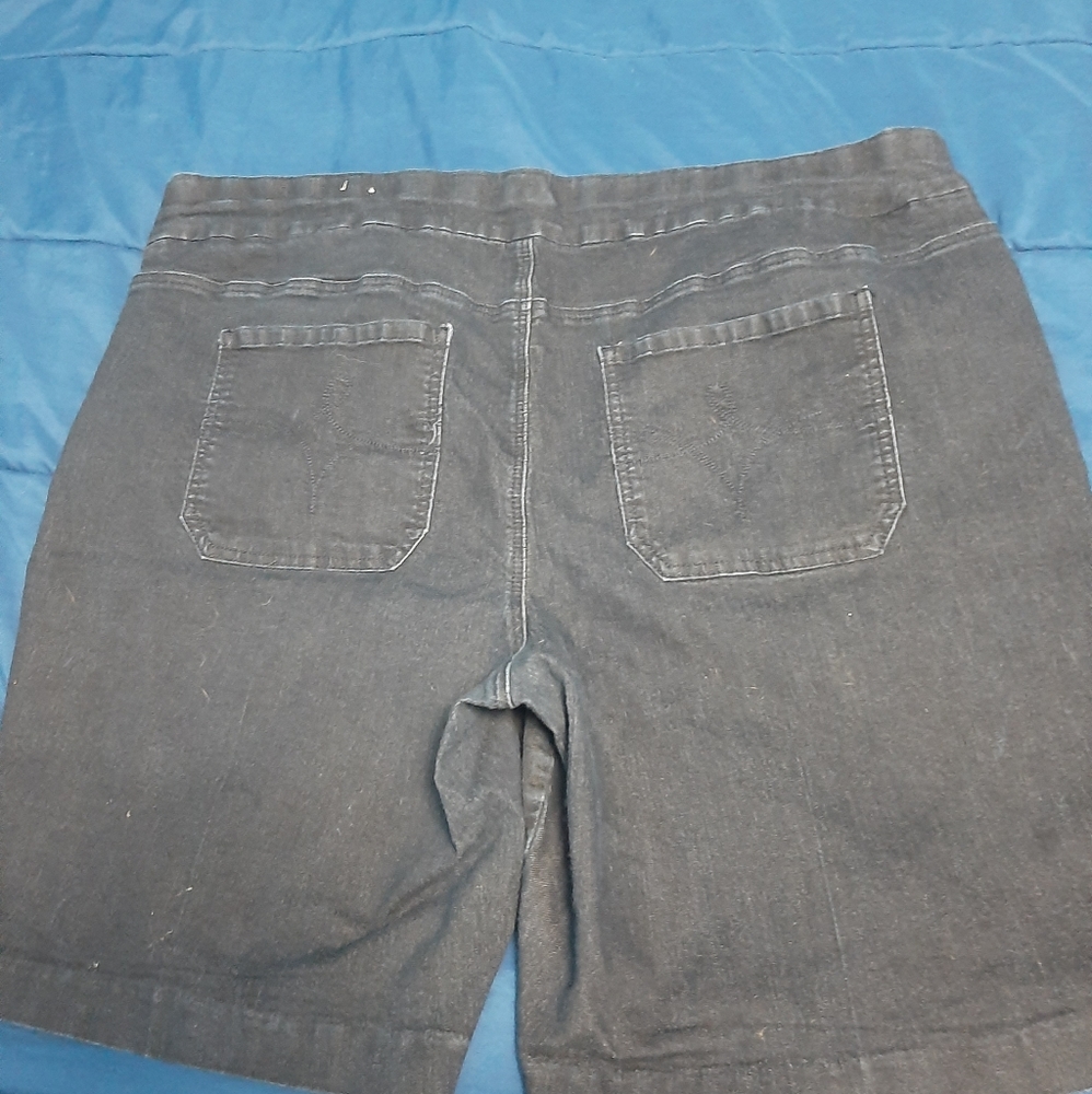 Jean shorts - Picture 2 of 3
